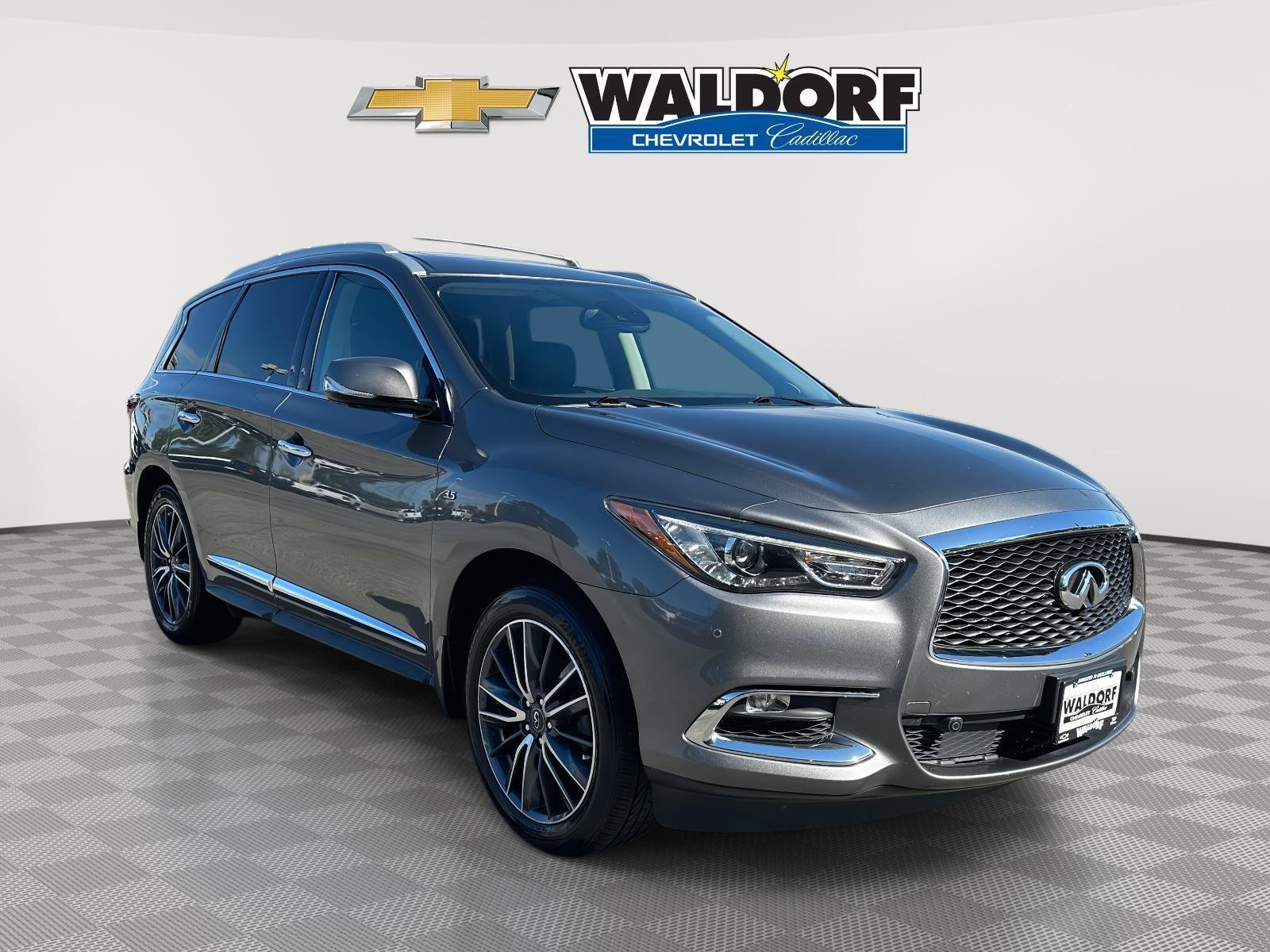 Used 2019 INFINITI QX60 Luxe w/ Sensory Package