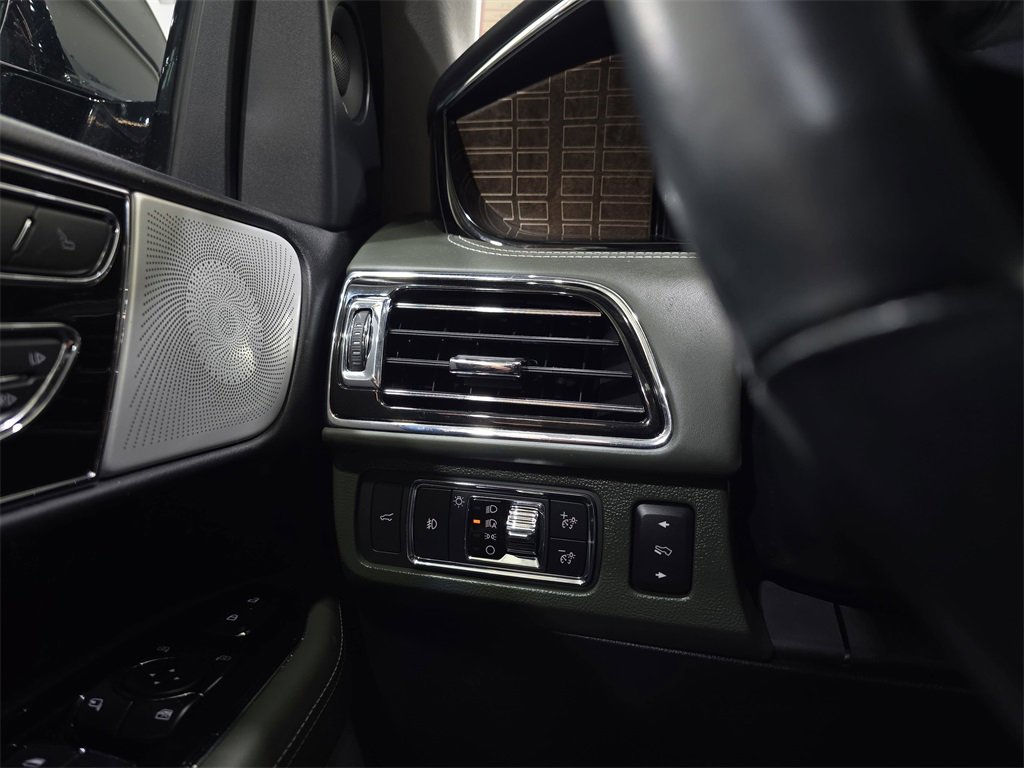 Used 2022 Lincoln Navigator Black Label image 27