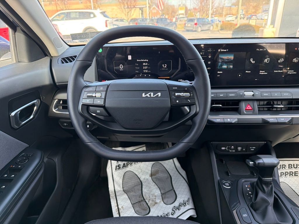 Certified 2025 Kia K4 EX image 16