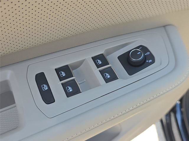 New 2026 Volkswagen Atlas SE FWD image 15