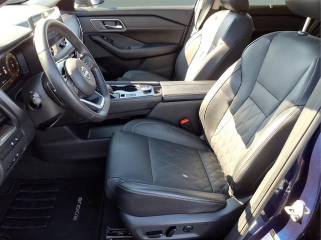 Certified 2024 Nissan Rogue Platinum w/ Platinum Premium Package AWD/4WD image 15
