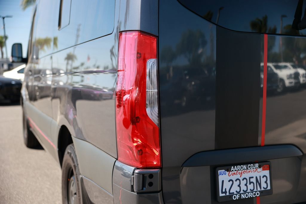 Used 2022 Mercedes-Benz Sprinter 144 Cargo image 14