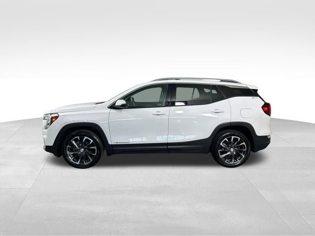 Used 2023 GMC Terrain SLT AWD/4WD image 3