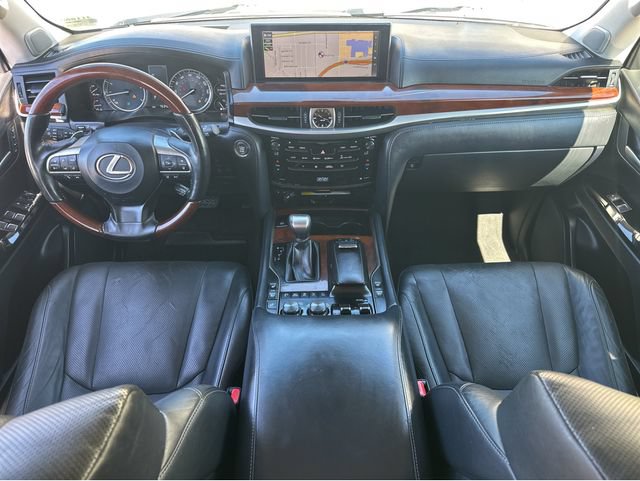Used 2019 Lexus LX 570 4WD w/ Luxury Package image 8