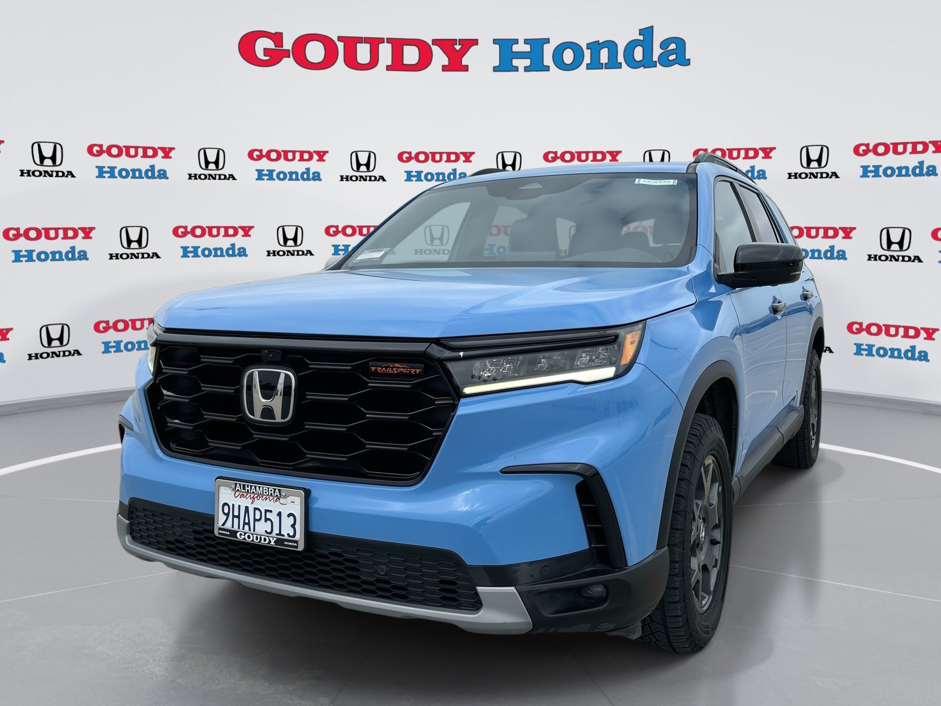 Certified 2023 Honda Pilot TrailSport image 1
