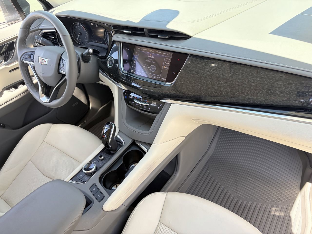 Used 2020 Cadillac XT6 Premium Luxury FWD image 11