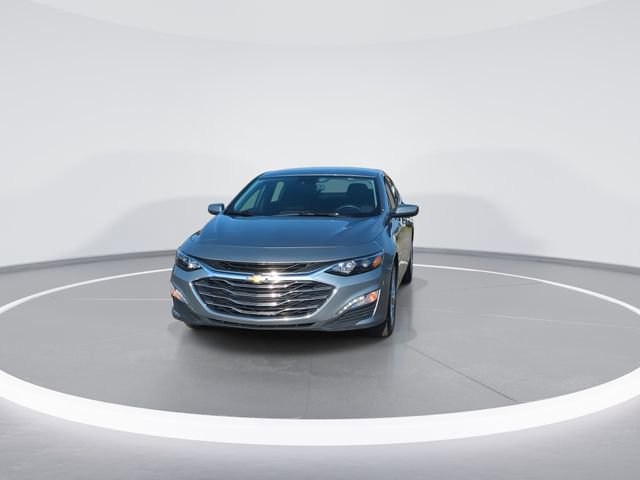 Used 2024 Chevrolet Malibu LT FWD image 3