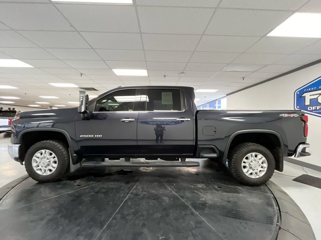 Used 2024 Chevrolet Silverado 2500 LTZ w/ LTZ Premium Package AWD/4WD image 5