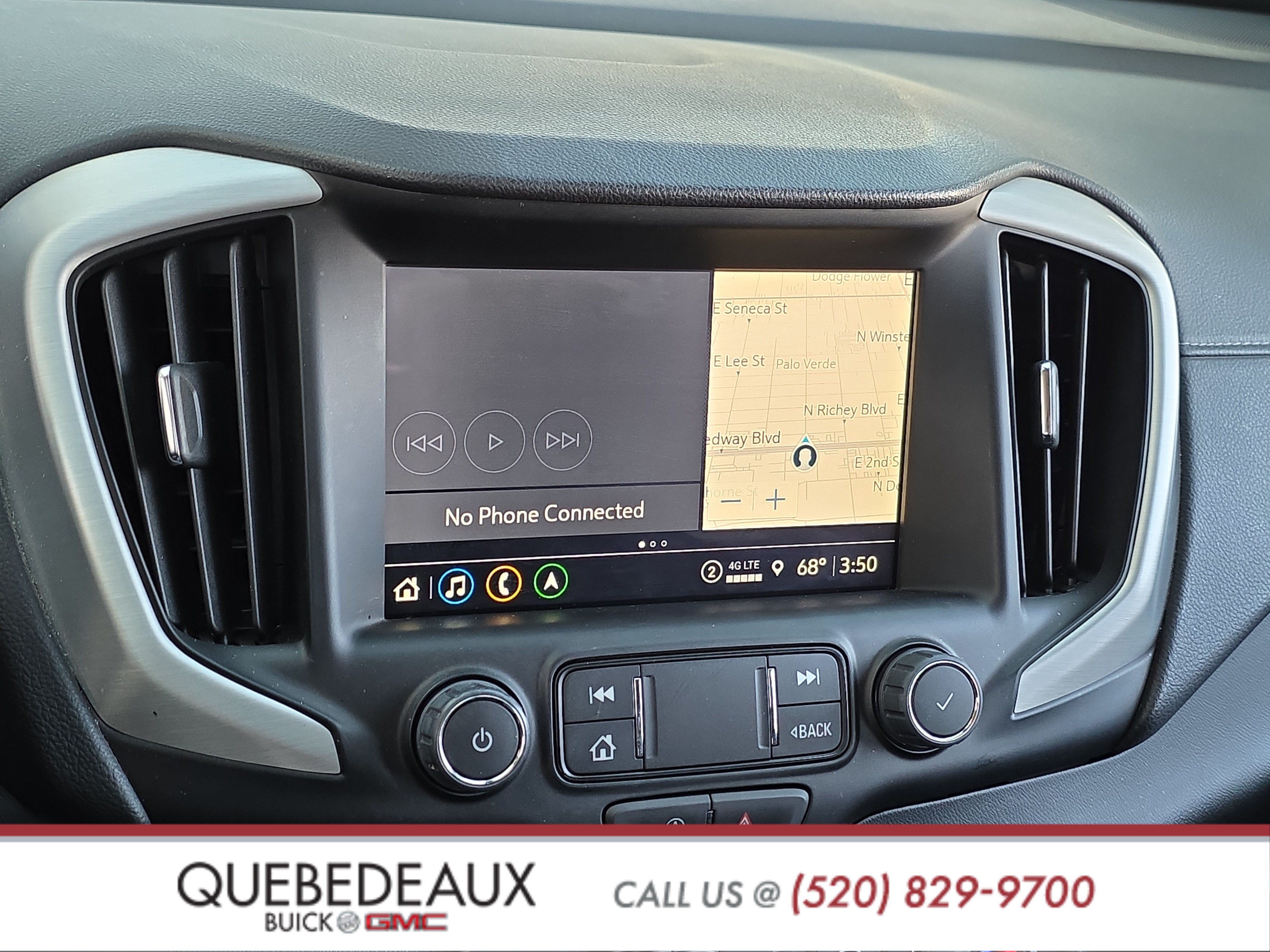 Used 2024 GMC Terrain SLE w/ Driver Convenience Package FWD image 15
