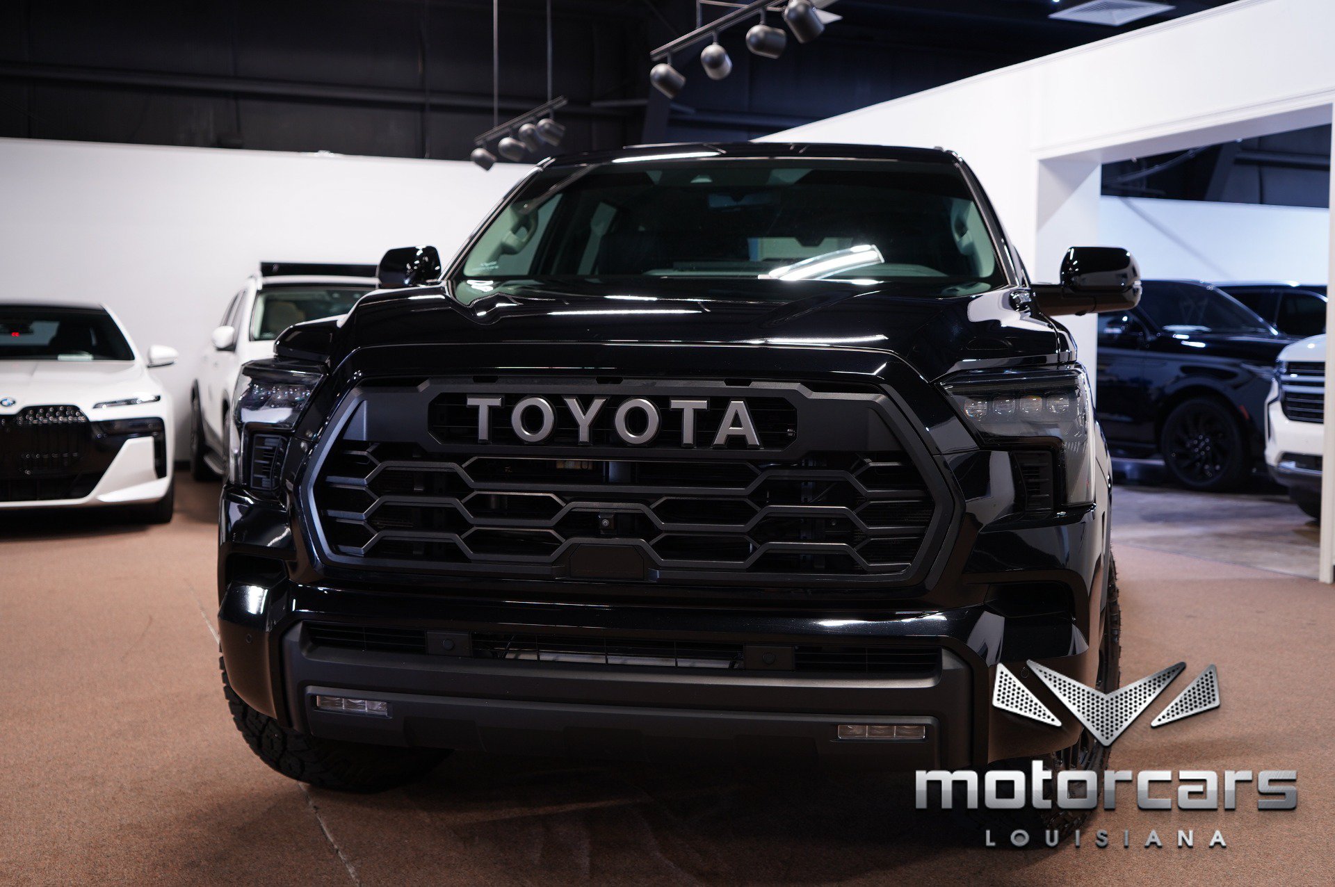 Used 2023 Toyota Sequoia SR5 w/ SR5 Premium Package AWD/4WD image 1