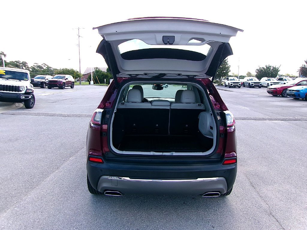 Used 2021 Jeep Cherokee Limited w/ Elite Package FWD image 20