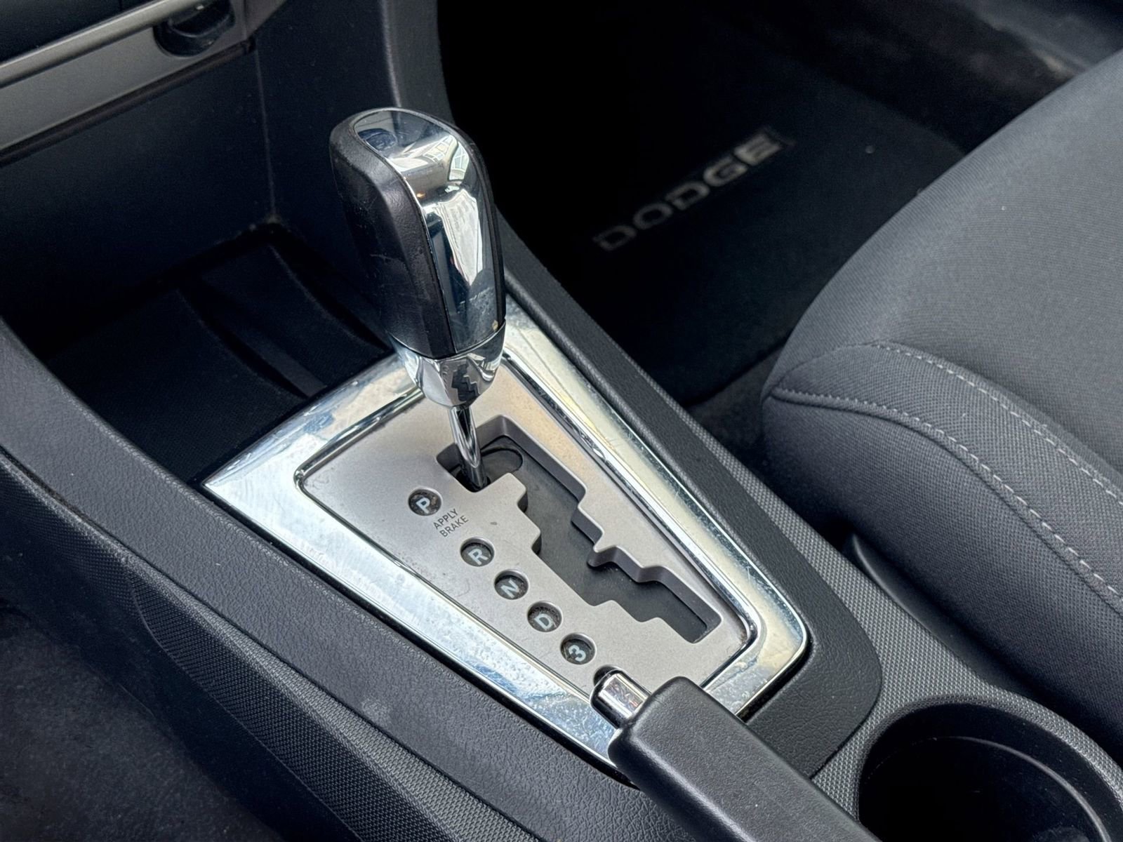 Used 2010 Dodge Avenger SXT image 29