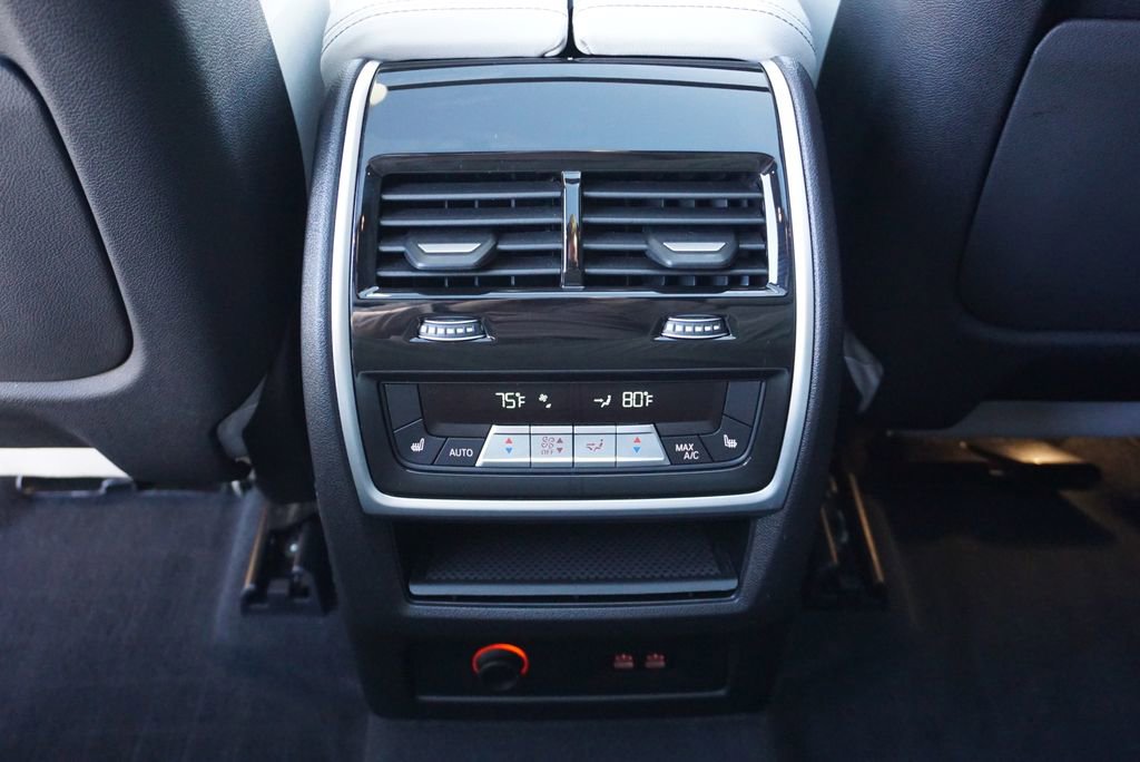 Used 2024 BMW X5 M60i w/ Climate Comfort Package image 21