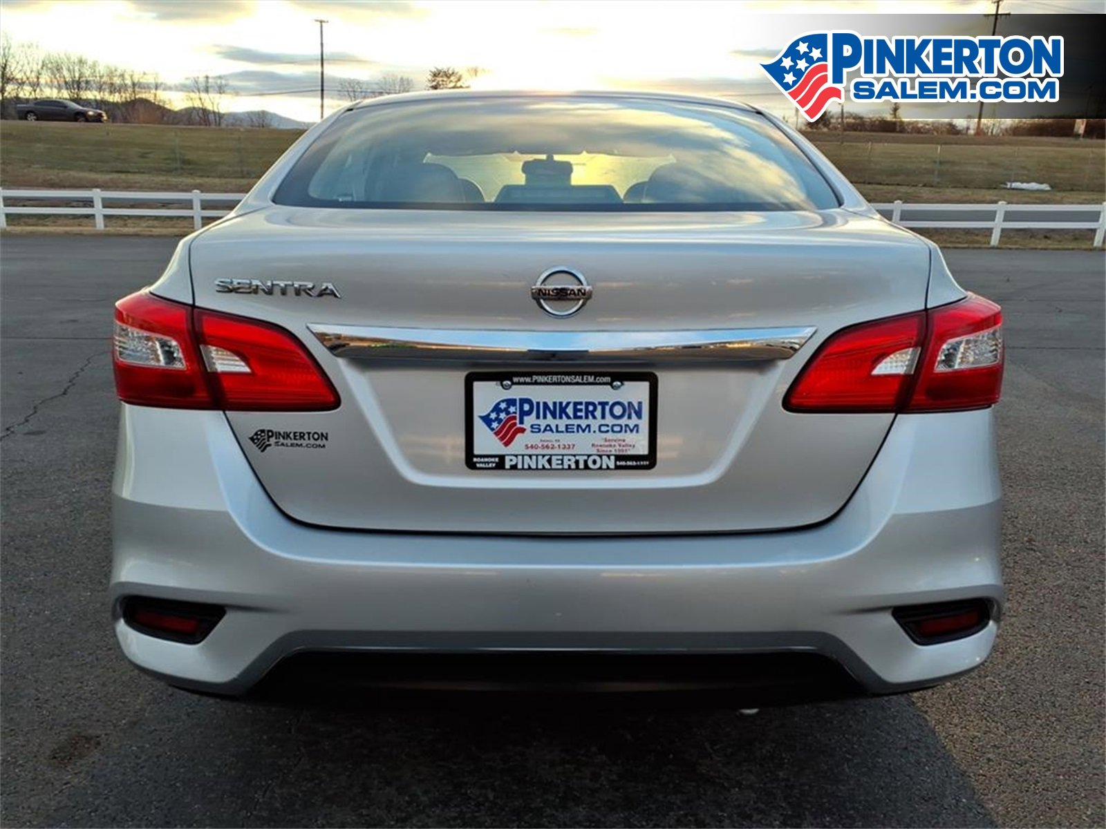 Used 2016 Nissan Sentra S image 5