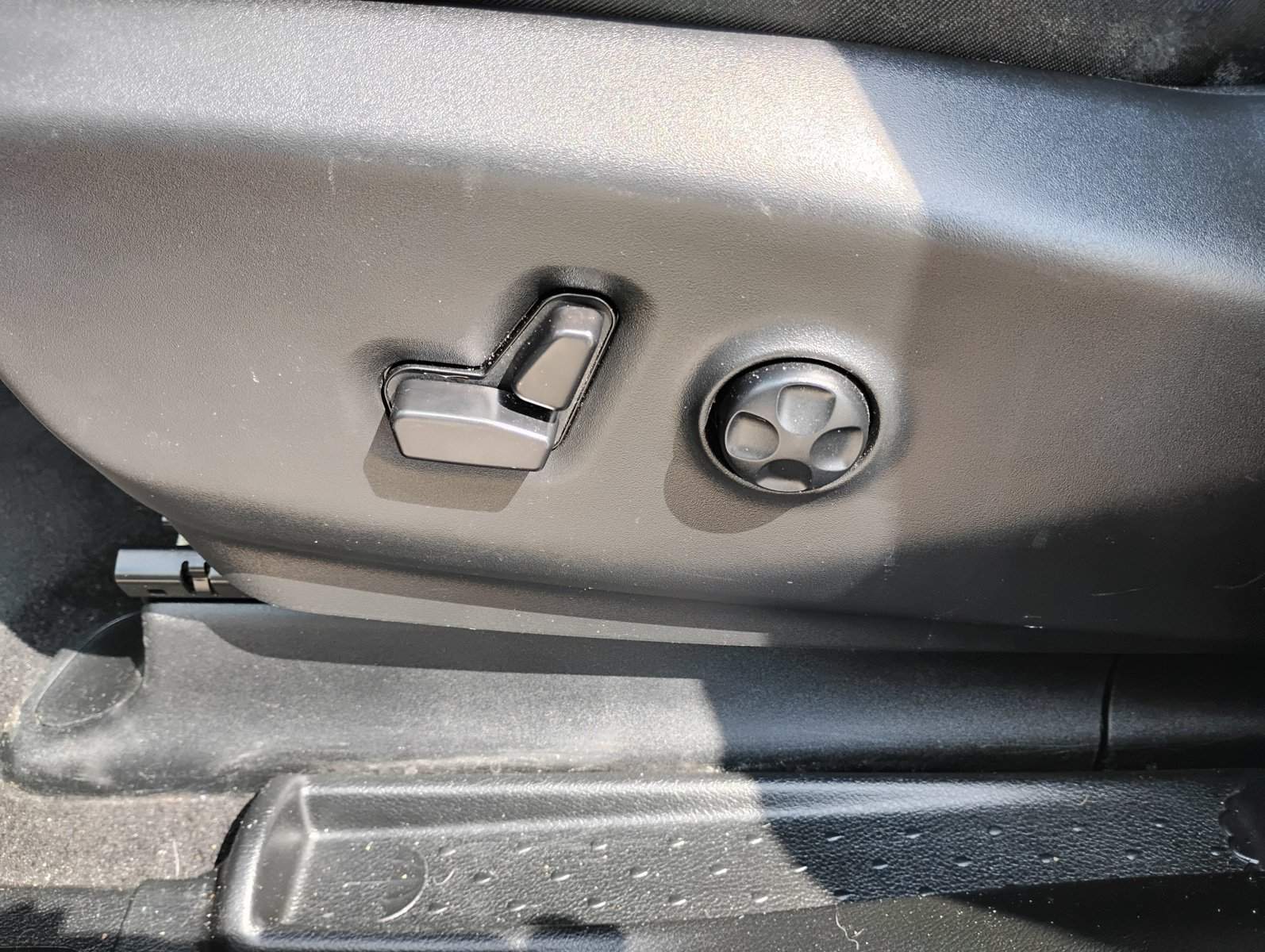 Used 2025 Chrysler Pacifica Select FWD image 24