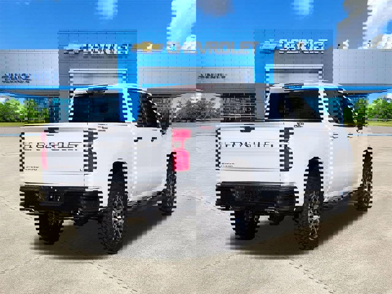 Used 2020 Chevrolet Silverado 1500 LT Trail Boss image 4