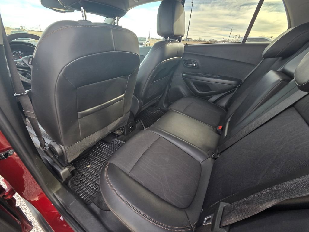 Used 2021 Chevrolet Trax LT image 24