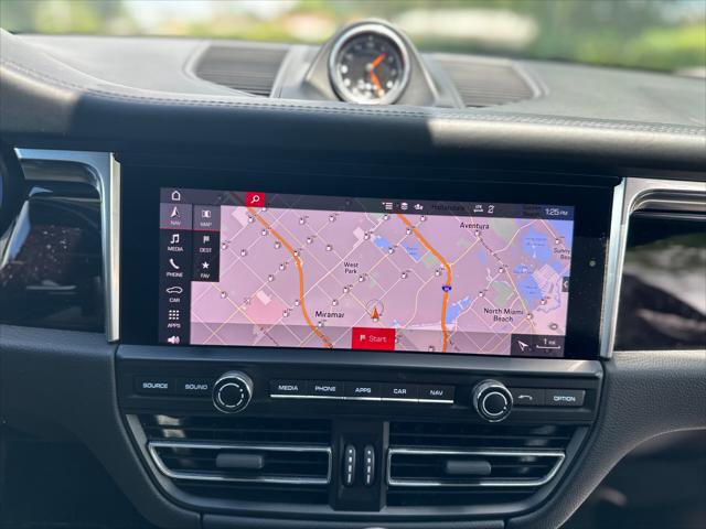 Used 2020 Porsche Macan S image 23