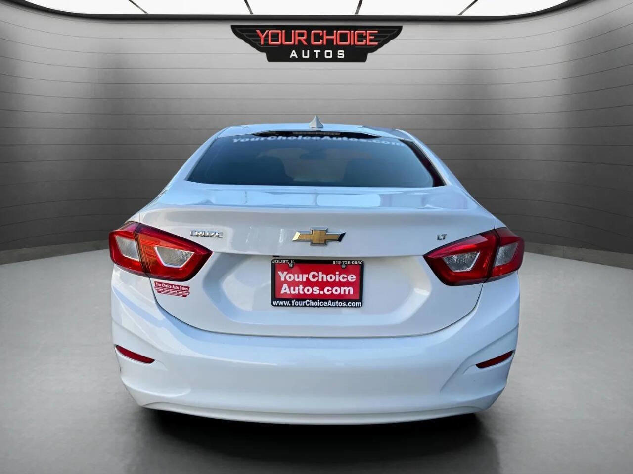 Used 2018 Chevrolet Cruze LT w/ Convenience Package image 6