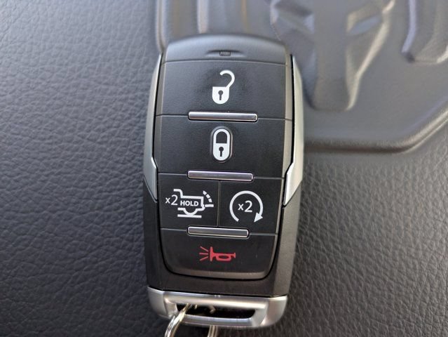 New 2026 RAM 3500 Laramie AWD/4WD image 30