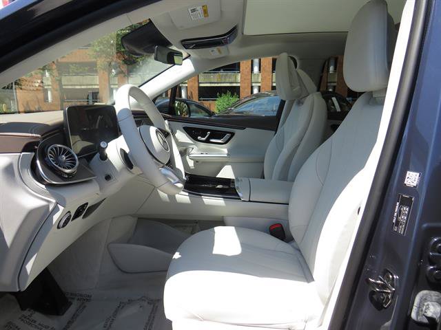 Certified 2023 Mercedes-Benz EQE 350+ 4MATIC SUV w/ Exclusive Trim Package image 14