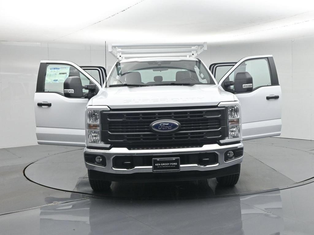 New 2026 Ford F250 XL w/ XL Chrome Package RWD image 29