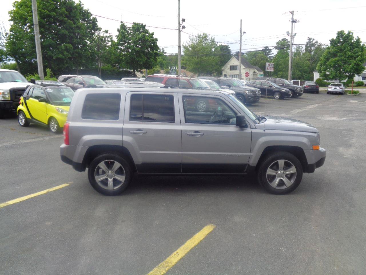 Used 2016 Jeep Patriot High Altitude AWD/4WD image 14