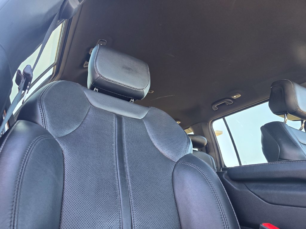 Certified 2024 Jeep Wagoneer L Series II w/ Flexible Seating Group RWD image 25