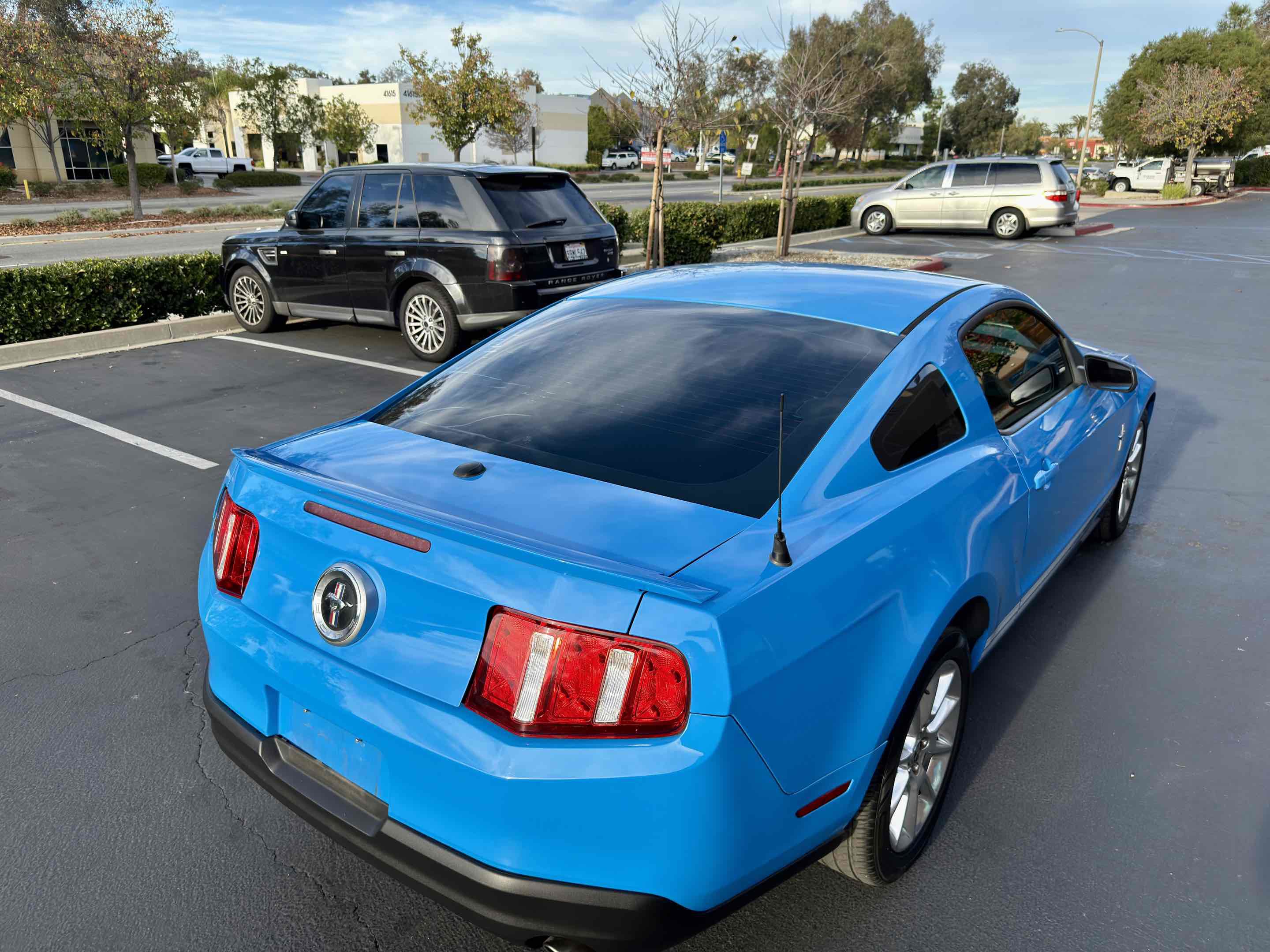 Used 2010 Ford Mustang Premium image 11
