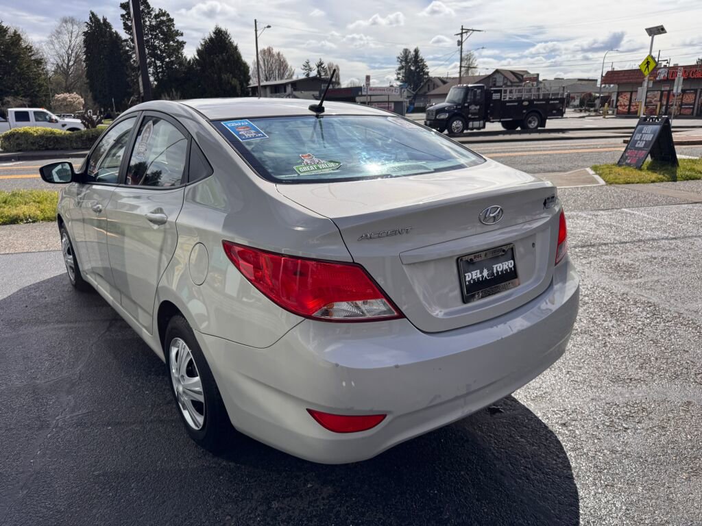 Used 2016 Hyundai Accent SE image 8