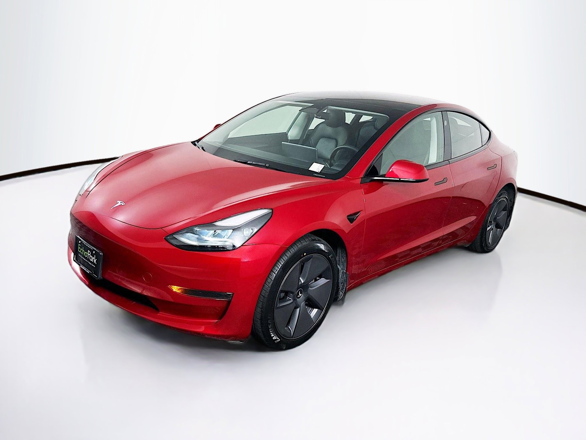 Used 2023 Tesla Model 3 Standard Range image 3