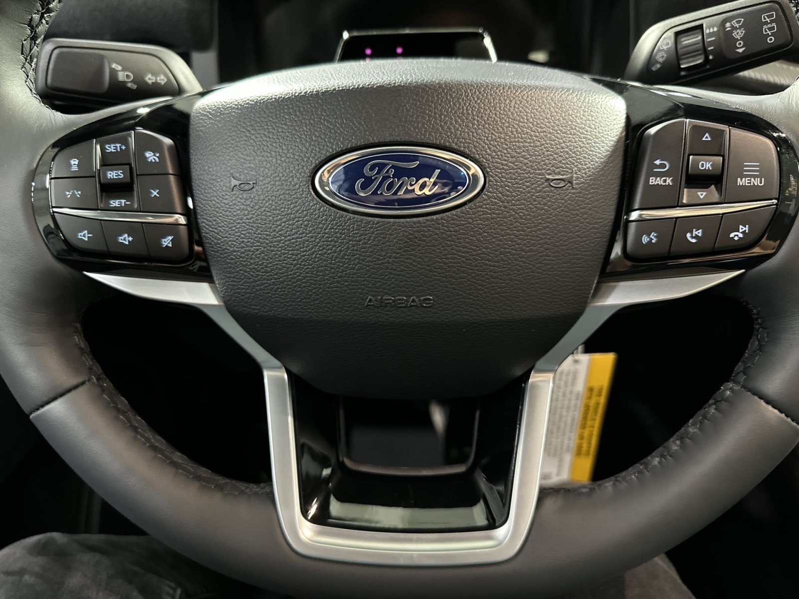 New 2026 Ford Explorer Platinum w/ LUX Leather Package AWD/4WD image 27