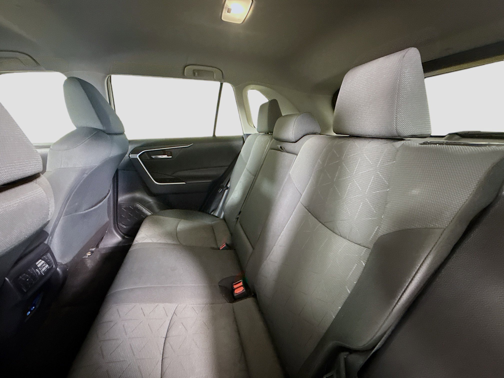 Used 2022 Toyota RAV4 XLE image 25