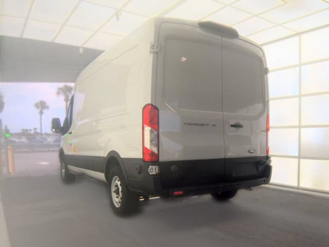 Used 2019 Ford Transit 150 148 Medium Roof RWD image 4