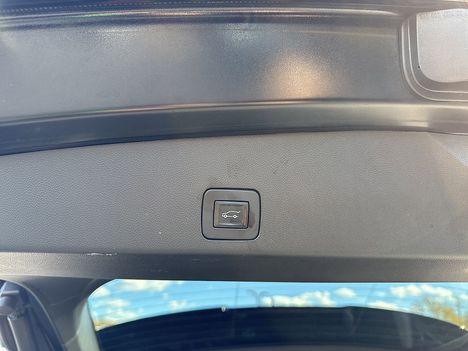 Certified 2022 Buick Encore GX Essence w/ Experience Buick Package image 29