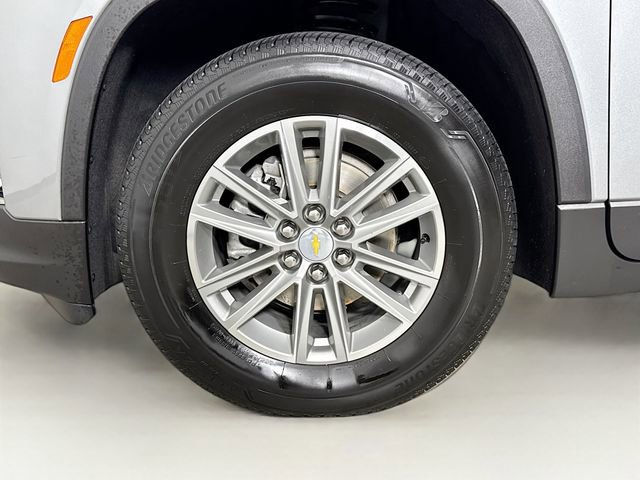 Used 2023 Chevrolet Traverse LT FWD image 31