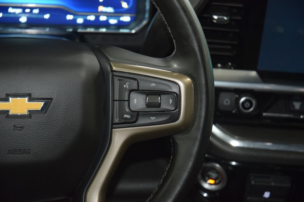 Used 2024 Chevrolet Silverado 3500 High Country w/ Technology Package AWD/4WD image 42