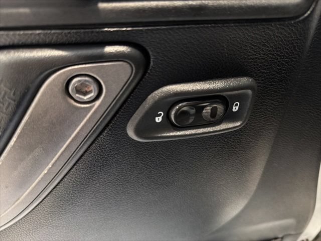 Used 2012 Jeep Wrangler Unlimited Sport AWD/4WD image 8