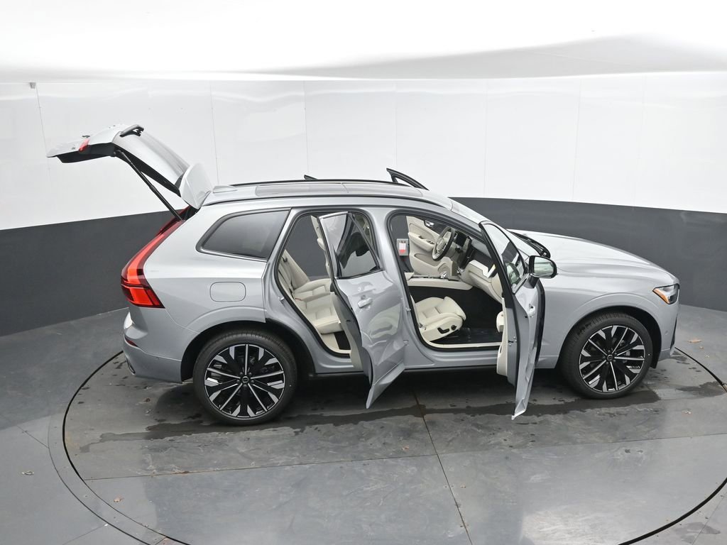 New 2026 Volvo XC60 B5 Ultra w/ Protection Package Premier image 43