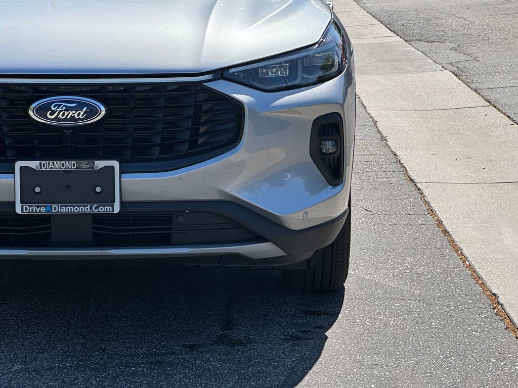 Used 2024 Ford Escape SE w/ PHEV Premium Package FWD image 13