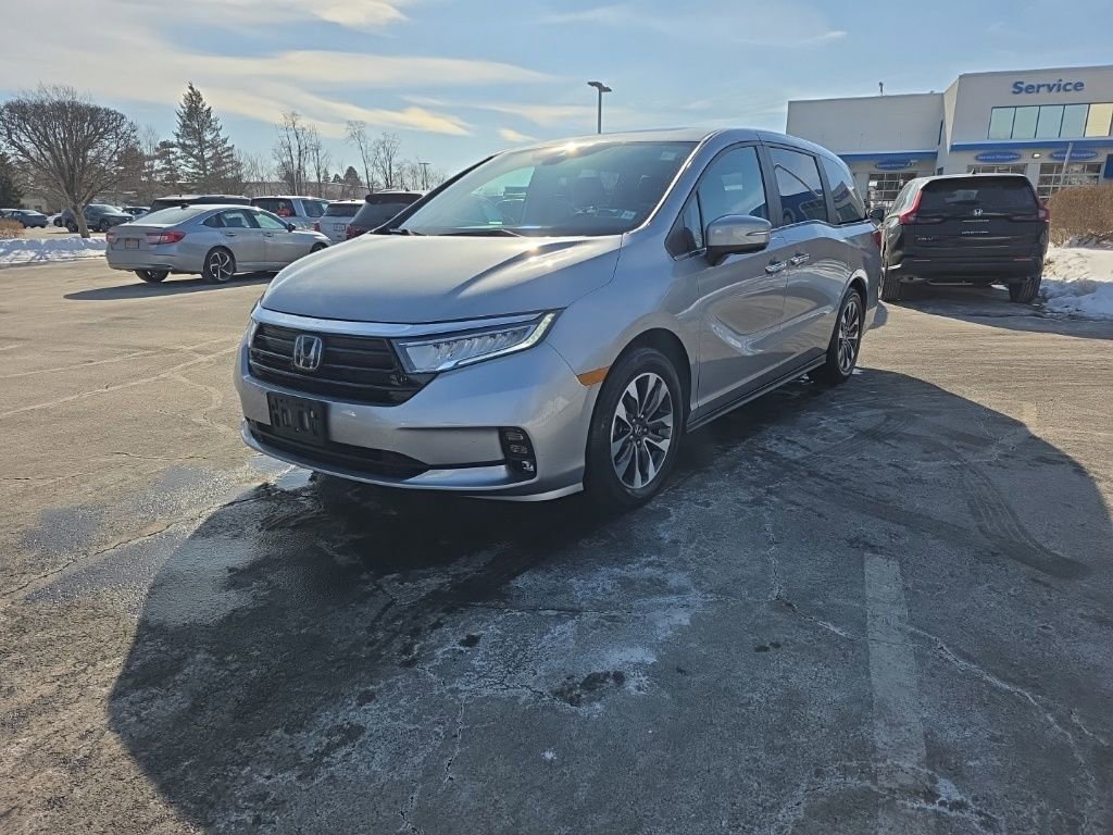 Used 2024 Honda Odyssey EX-L image 3