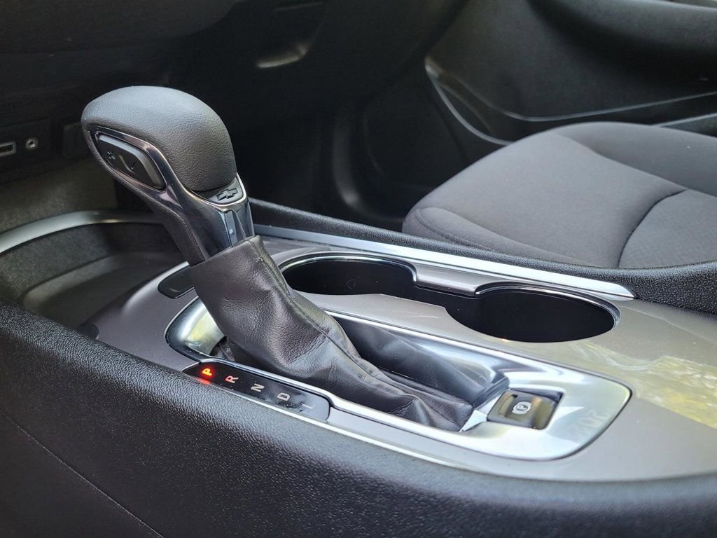 Used 2022 Chevrolet Malibu LT image 18