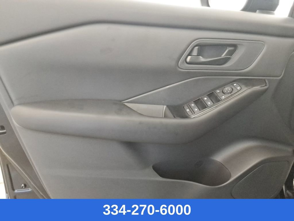 Certified 2026 Nissan Rogue S image 17