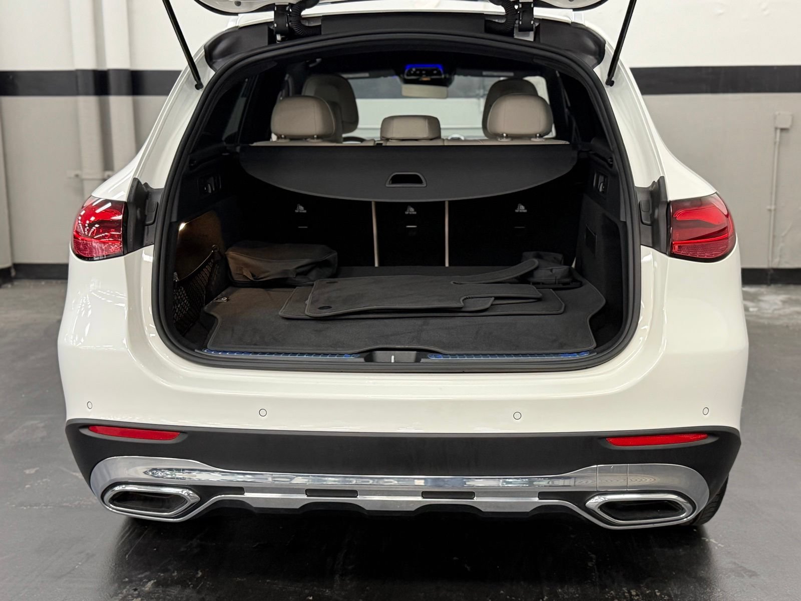 Certified 2025 Mercedes-Benz GLC 350e 4MATIC image 16