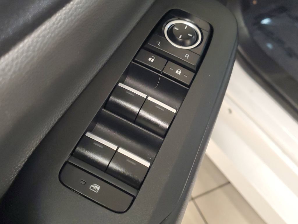 Used 2023 Toyota Prius Limited image 20