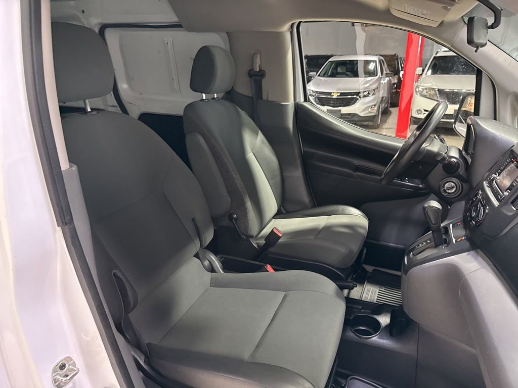 Used 2019 Nissan NV200 S image 37