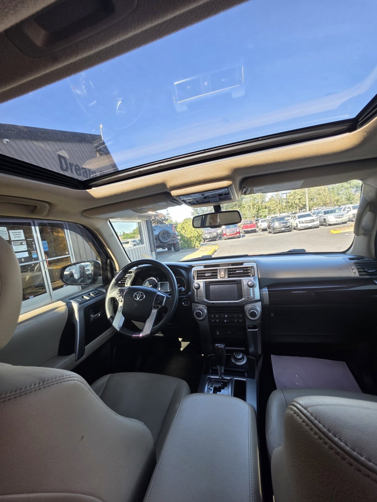 Used 2015 Toyota 4Runner Limited image 17