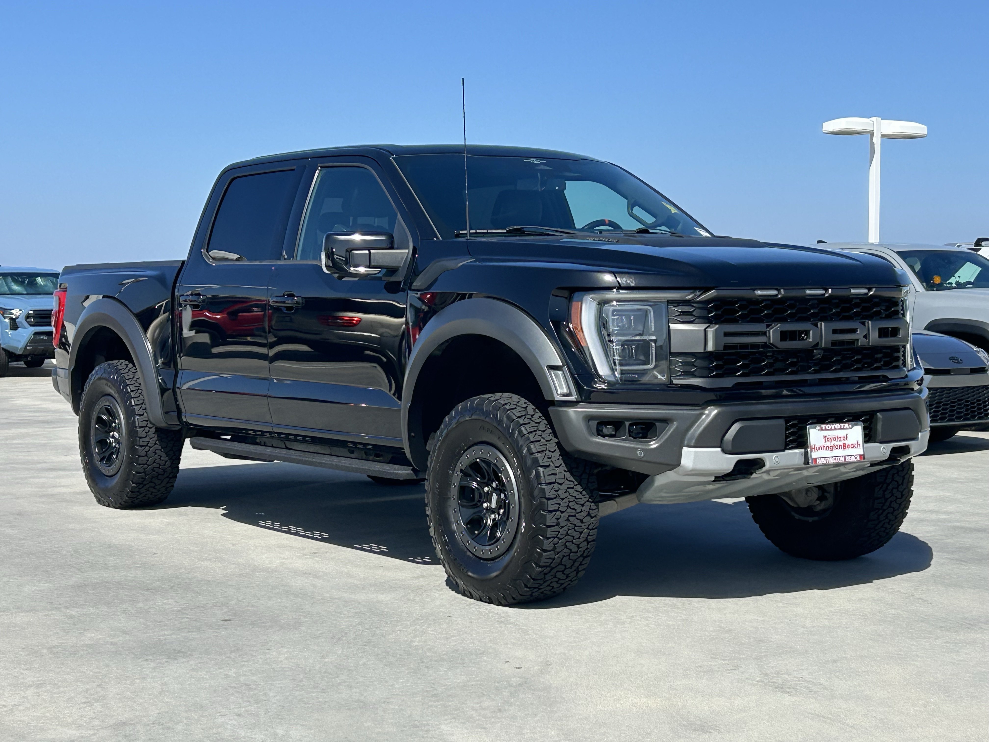 Used 2023 Ford F150 Raptor w/ Raptor Carbon Fiber Package AWD/4WD image 2