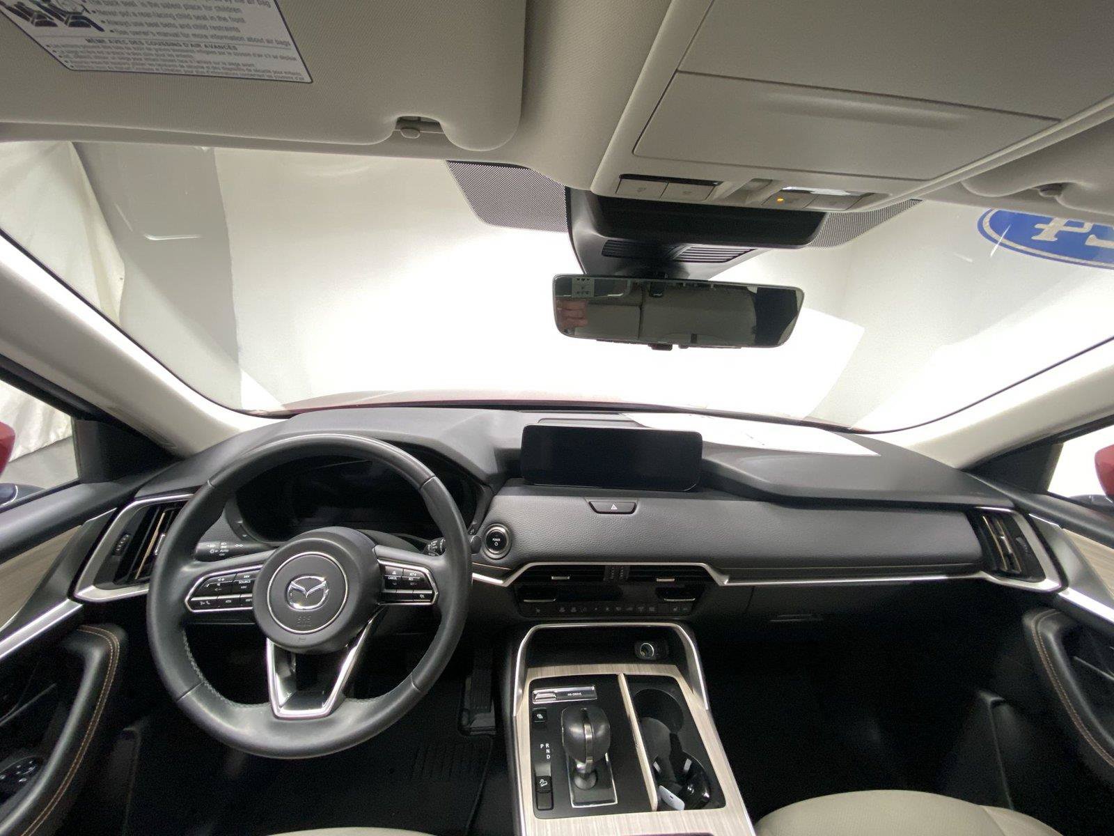 Used 2024 MAZDA CX-90 Plug-In Hybrid w/ Preferred AWD/4WD image 31