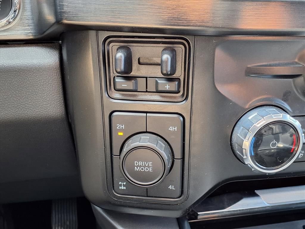 Used 2023 Ford F250 Lariat w/ Sport Appearance Package AWD/4WD image 13
